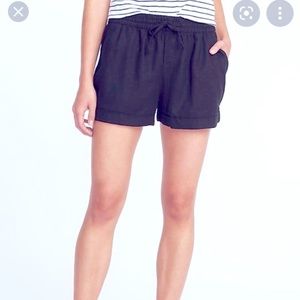 Black linen drawstring shorts with pockets